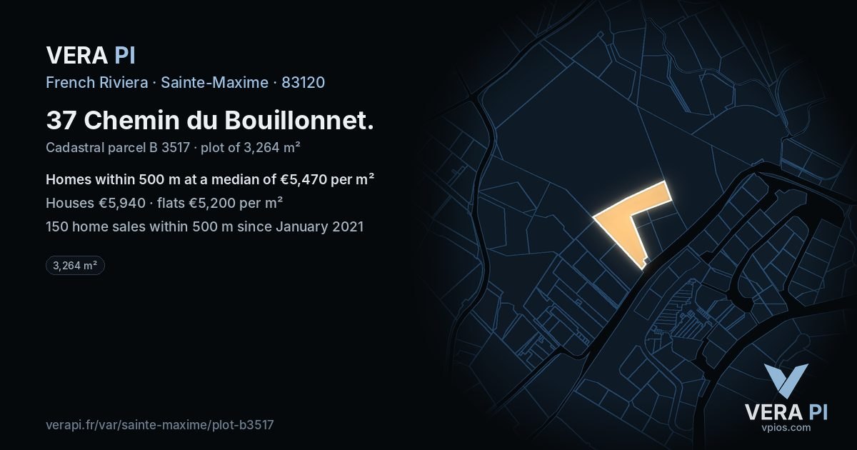 37 Chemin du Bouillonnet, Sainte-Maxime at night – the plot lit, the parcels around coloured by the prices near them