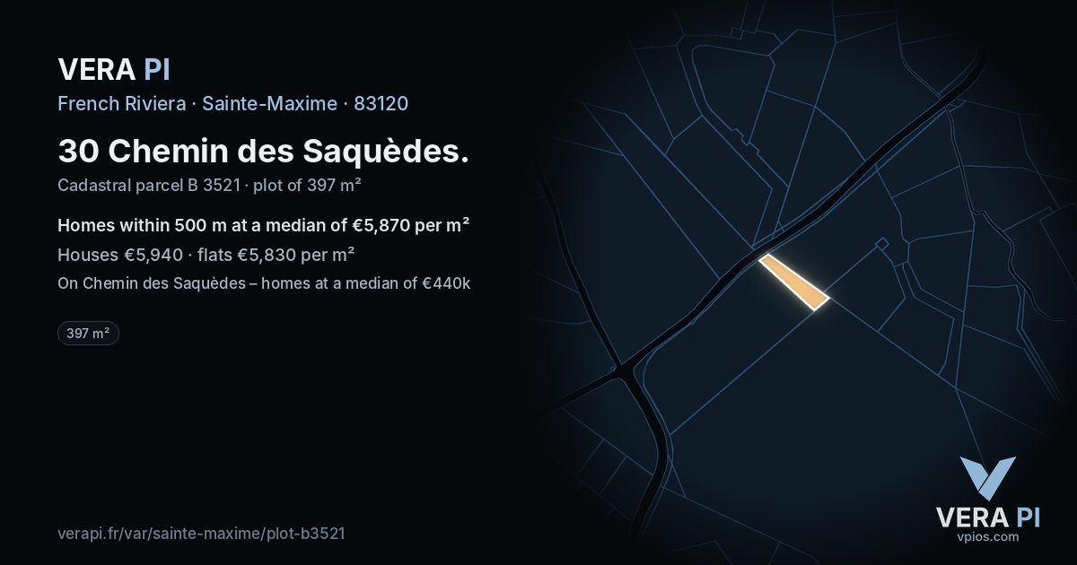 30 Chemin des Saquèdes, Sainte-Maxime at night – the plot lit, the parcels around coloured by the prices near them