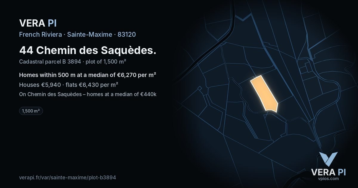 44 Chemin des Saquèdes, Sainte-Maxime at night – the plot lit, the parcels around coloured by the prices near them