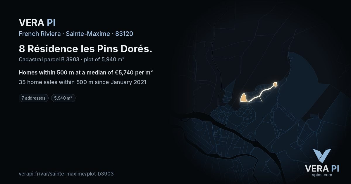 8 Résidence les Pins Dorés, Sainte-Maxime at night – the plot lit, the parcels around coloured by the prices near them
