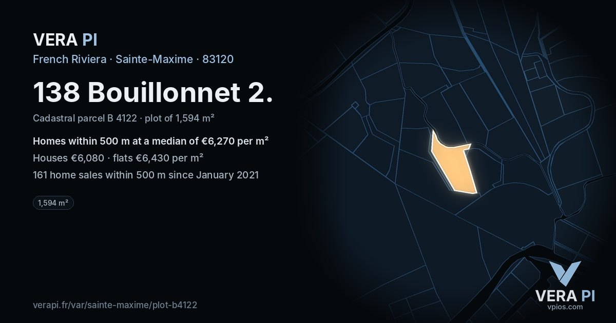 138 Bouillonnet 2, Sainte-Maxime at night – the plot lit, the parcels around coloured by the prices near them