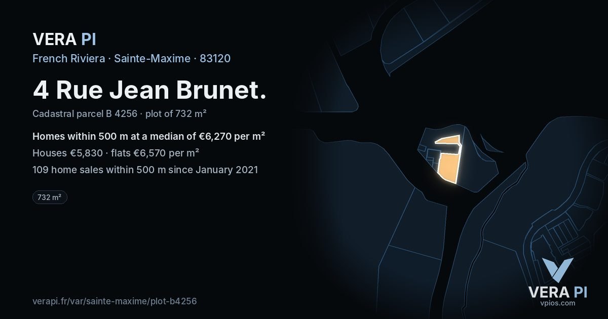 4 Rue Jean Brunet, Sainte-Maxime at night – the plot lit, the parcels around coloured by the prices near them