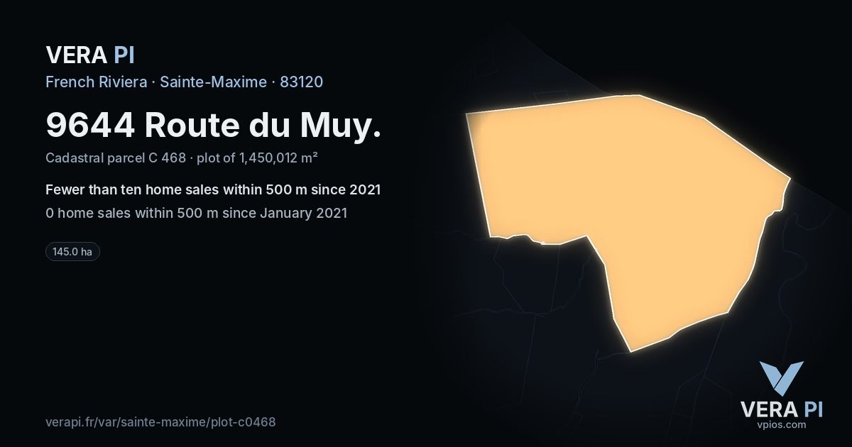 9644 Route du Muy, Sainte-Maxime at night – the plot lit, the parcels around coloured by the prices near them