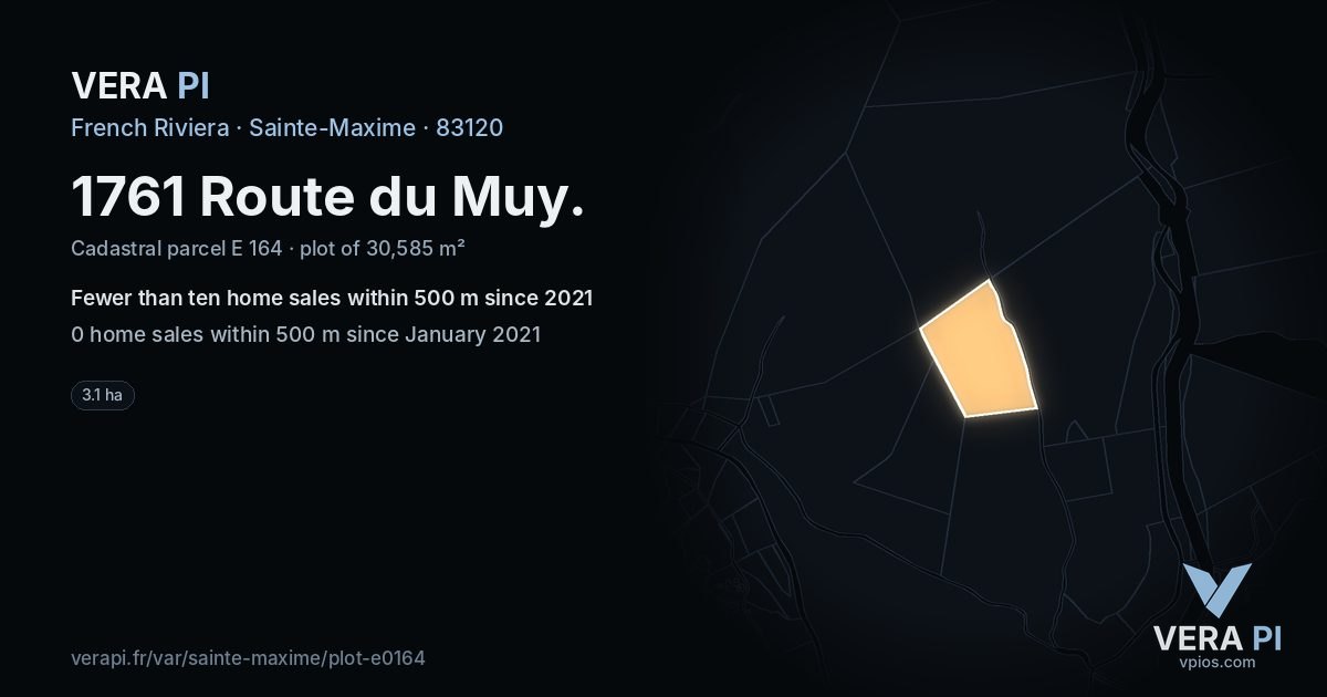 1761 Route du Muy, Sainte-Maxime at night – the plot lit, the parcels around coloured by the prices near them