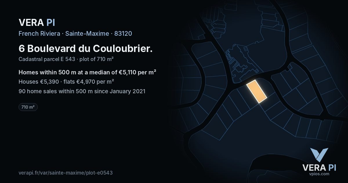 6 Boulevard du Couloubrier, Sainte-Maxime at night – the plot lit, the parcels around coloured by the prices near them