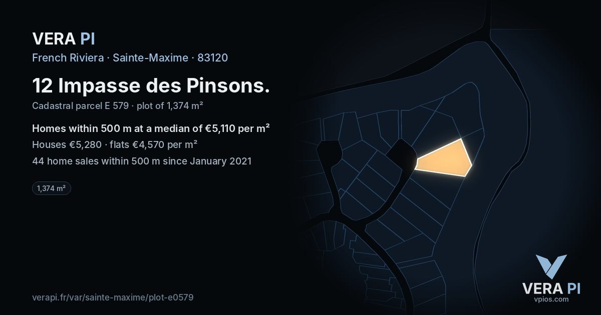 12 Impasse des Pinsons, Sainte-Maxime at night – the plot lit, the parcels around coloured by the prices near them
