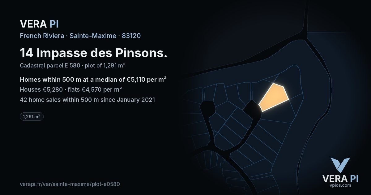 14 Impasse des Pinsons, Sainte-Maxime at night – the plot lit, the parcels around coloured by the prices near them
