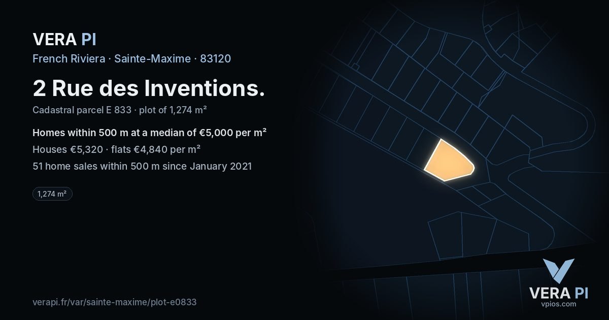 2 Rue des Inventions, Sainte-Maxime at night – the plot lit, the parcels around coloured by the prices near them