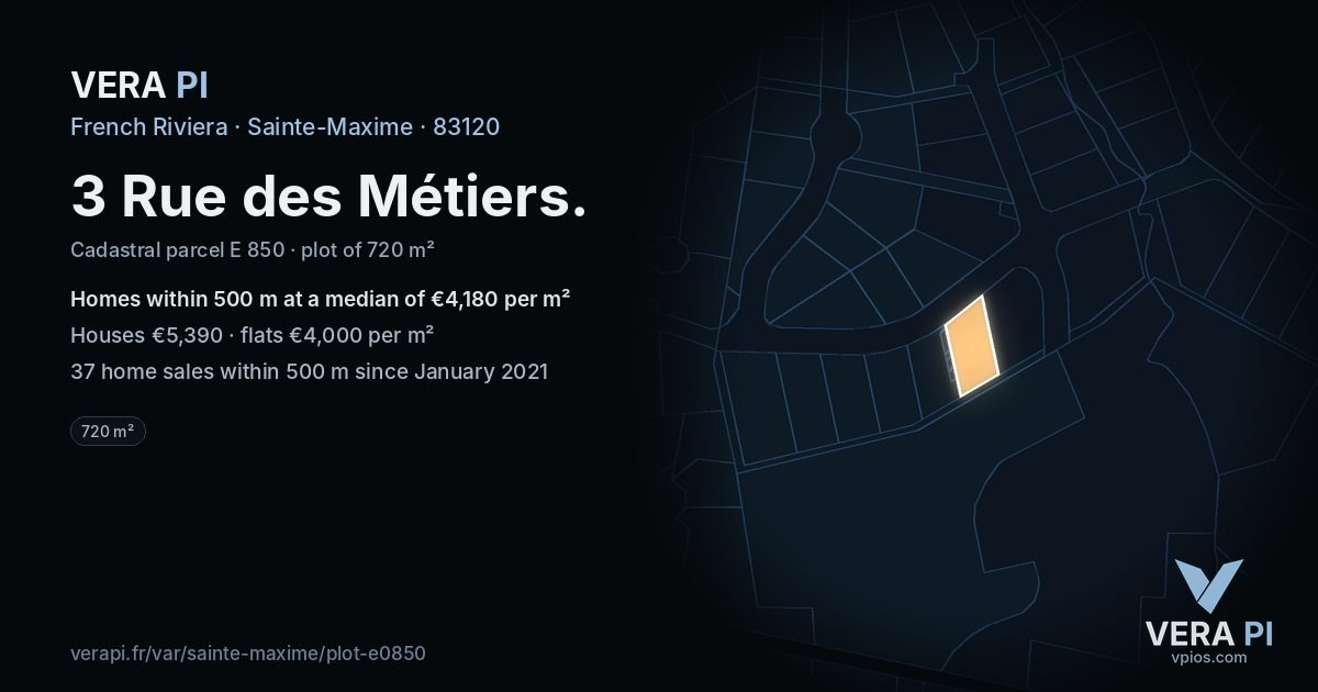 3 Rue des Métiers, Sainte-Maxime at night – the plot lit, the parcels around coloured by the prices near them