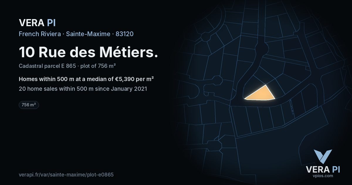 10 Rue des Métiers, Sainte-Maxime at night – the plot lit, the parcels around coloured by the prices near them
