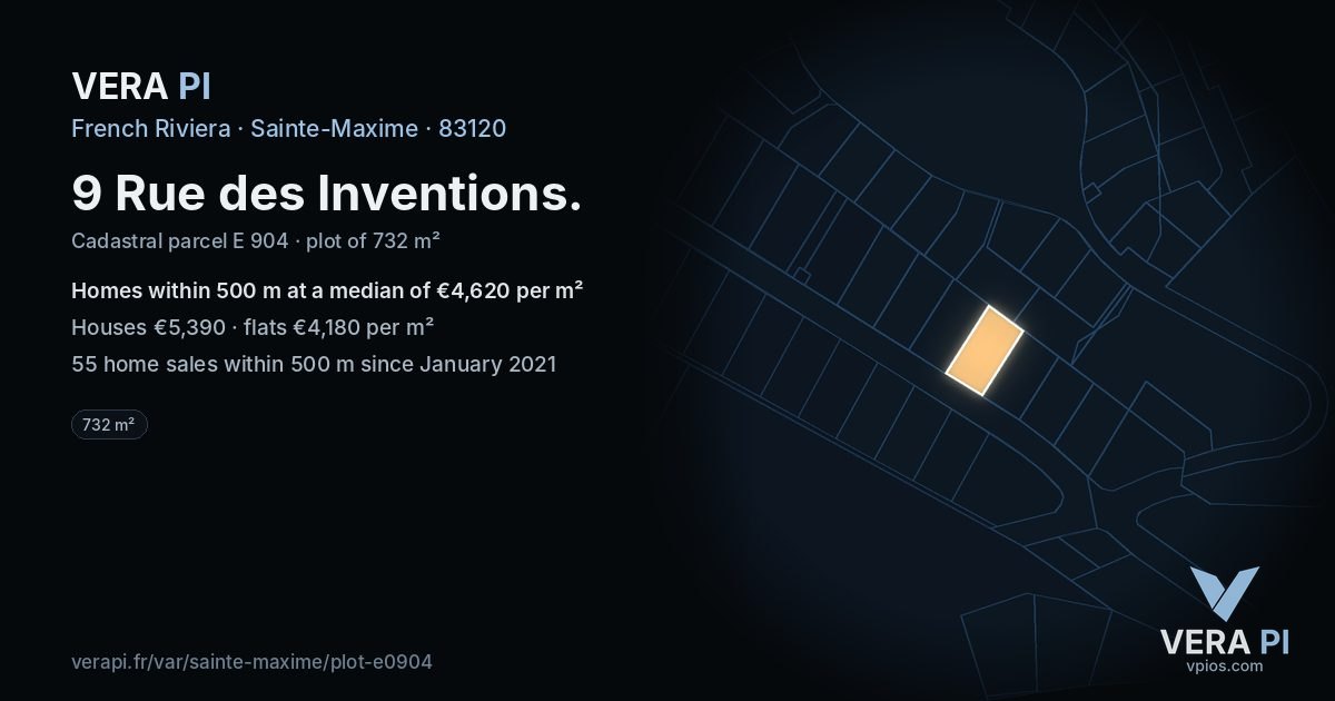 9 Rue des Inventions, Sainte-Maxime at night – the plot lit, the parcels around coloured by the prices near them