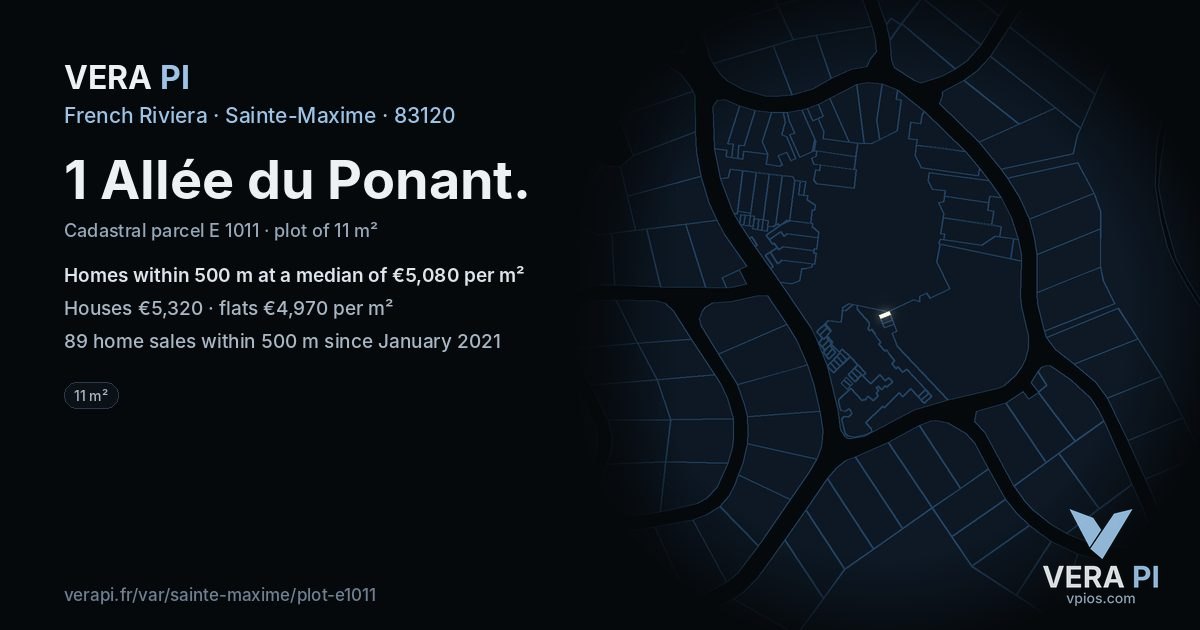 1 Allée du Ponant, Sainte-Maxime at night – the plot lit, the parcels around coloured by the prices near them