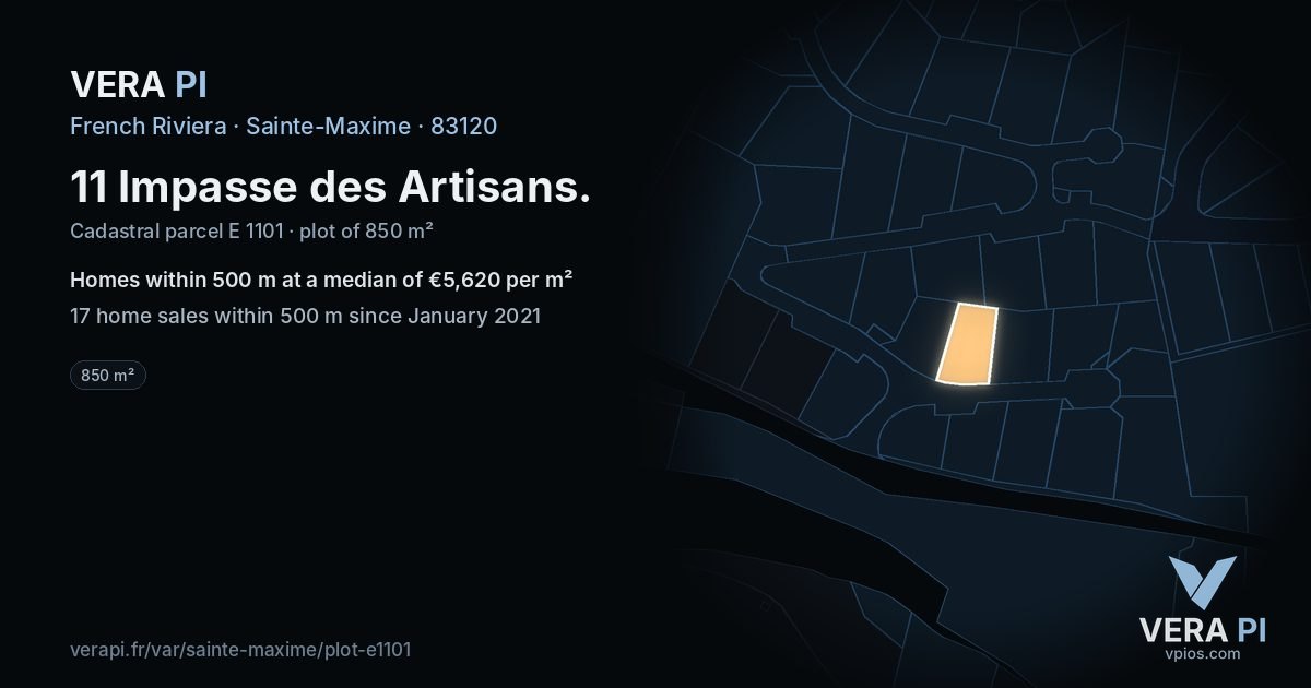 11 Impasse des Artisans, Sainte-Maxime at night – the plot lit, the parcels around coloured by the prices near them