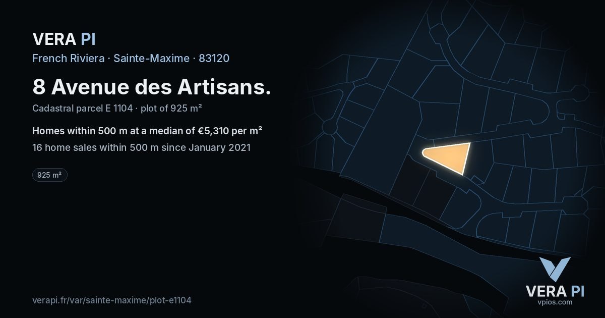 8 Avenue des Artisans, Sainte-Maxime at night – the plot lit, the parcels around coloured by the prices near them