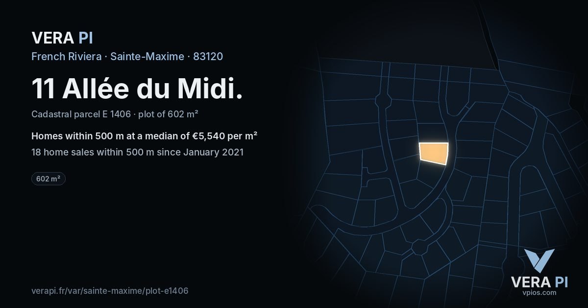 11 Allée du Midi, Sainte-Maxime at night – the plot lit, the parcels around coloured by the prices near them
