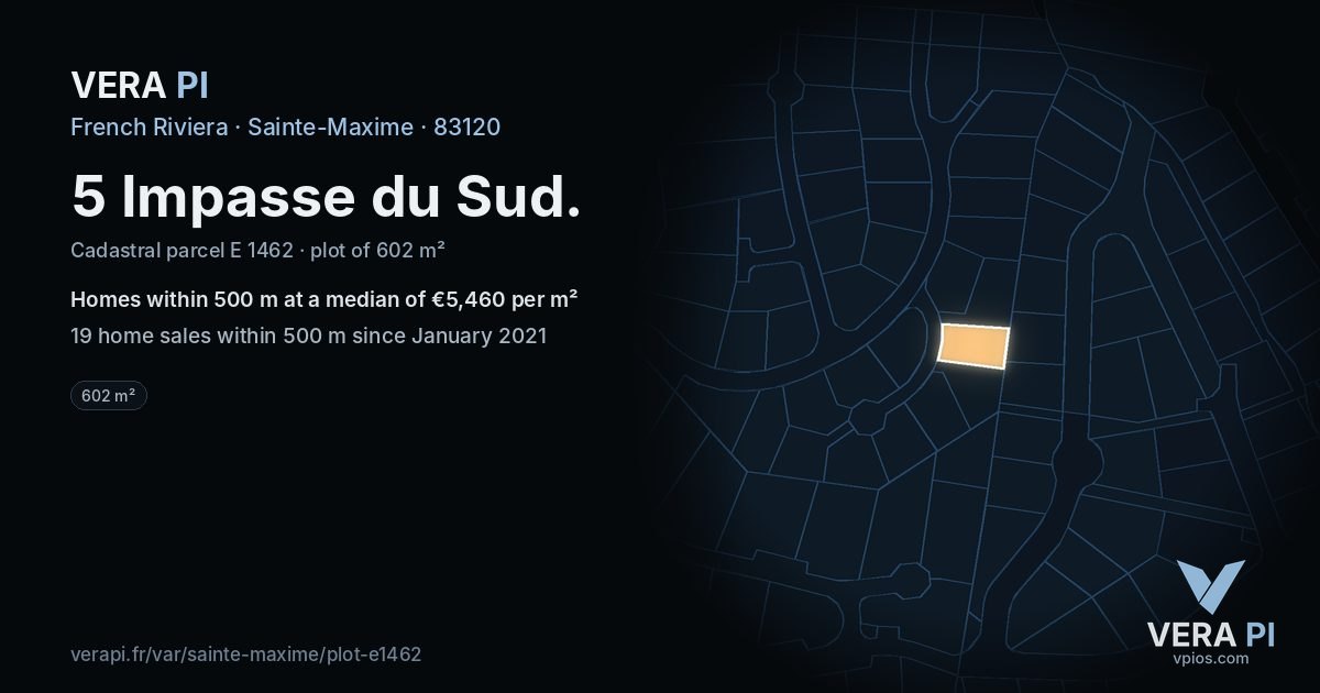 5 Impasse du Sud, Sainte-Maxime at night – the plot lit, the parcels around coloured by the prices near them