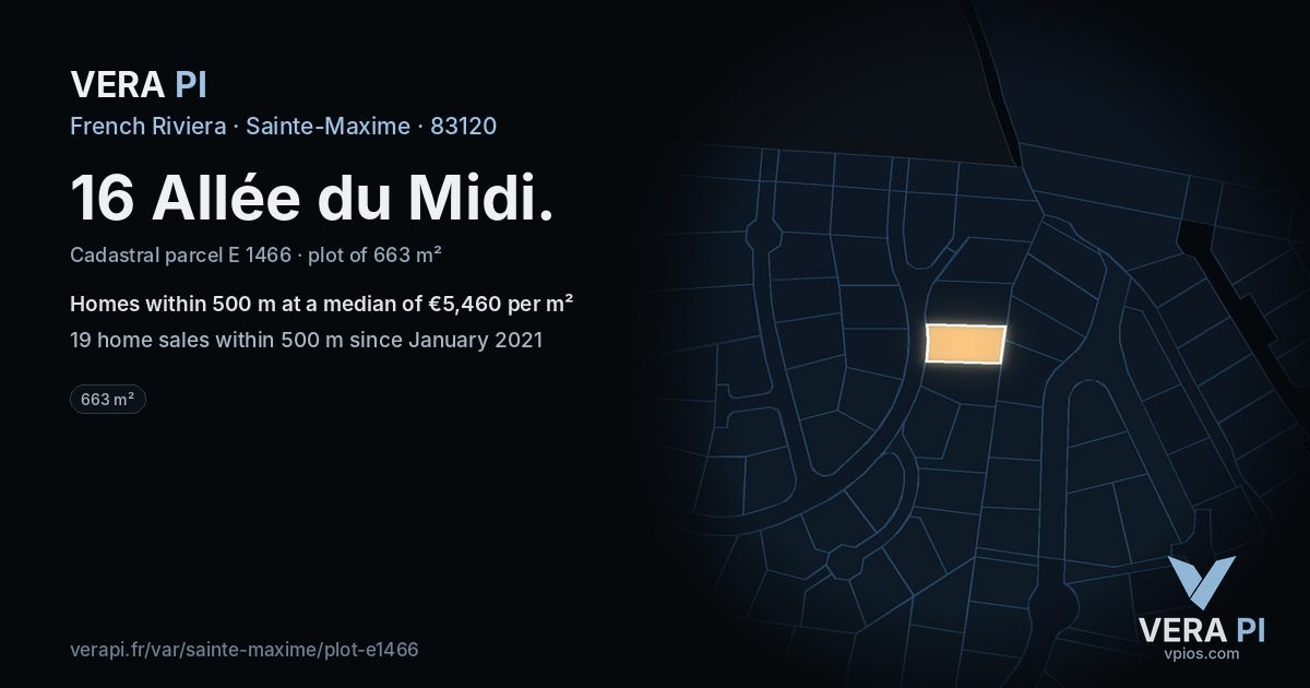 16 Allée du Midi, Sainte-Maxime at night – the plot lit, the parcels around coloured by the prices near them