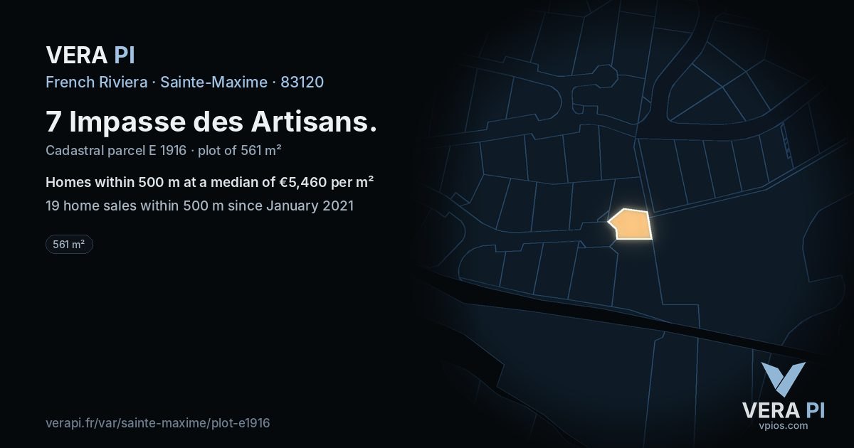 7 Impasse des Artisans, Sainte-Maxime at night – the plot lit, the parcels around coloured by the prices near them