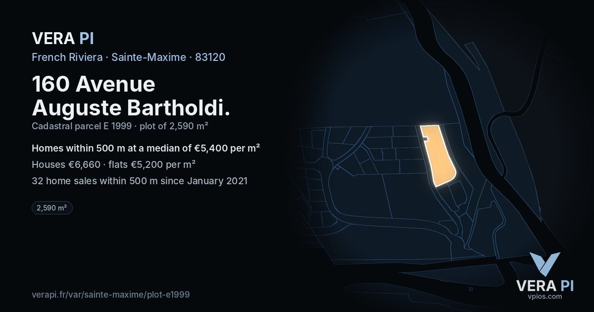 160 Avenue Auguste Bartholdi, Sainte-Maxime at night – the plot lit, the parcels around coloured by the prices near them