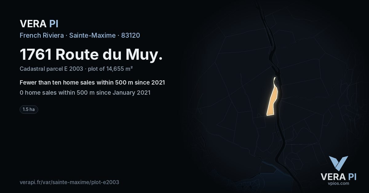 1761 Route du Muy, Sainte-Maxime at night – the plot lit, the parcels around coloured by the prices near them