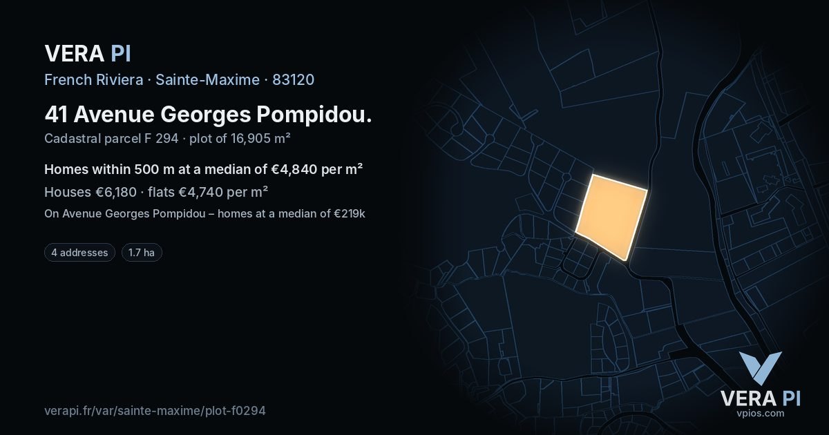 41 Avenue Georges Pompidou, Sainte-Maxime at night – the plot lit, the parcels around coloured by the prices near them