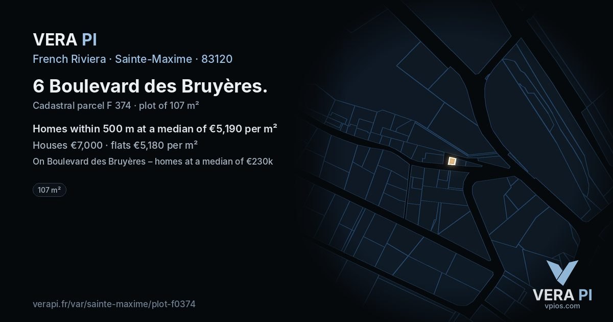 6 Boulevard des Bruyères, Sainte-Maxime at night – the plot lit, the parcels around coloured by the prices near them