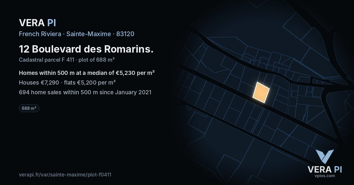 12 Boulevard des Romarins, Sainte-Maxime at night – the plot lit, the parcels around coloured by the prices near them