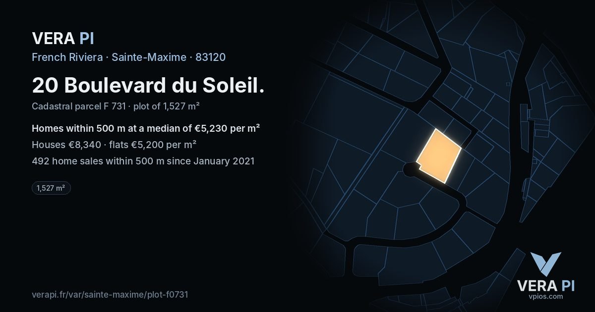20 Boulevard du Soleil, Sainte-Maxime at night – the plot lit, the parcels around coloured by the prices near them