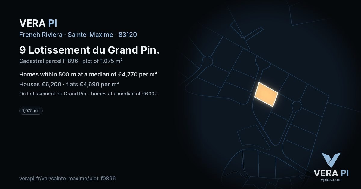 9 Lotissement du Grand Pin, Sainte-Maxime at night – the plot lit, the parcels around coloured by the prices near them