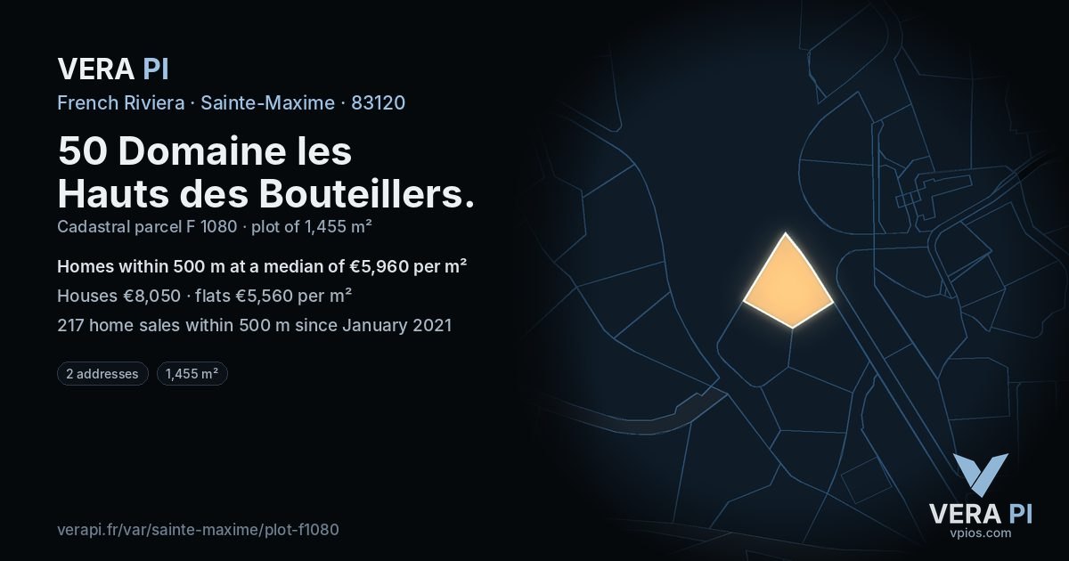 50 Domaine les Hauts des Bouteillers, Sainte-Maxime at night – the plot lit, the parcels around coloured by the prices near them