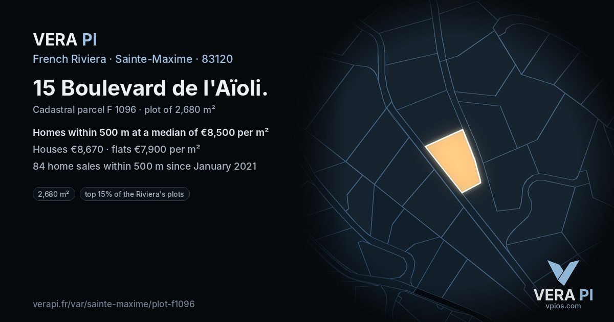 15 Boulevard de l'Aïoli, Sainte-Maxime at night – the plot lit, the parcels around coloured by the prices near them