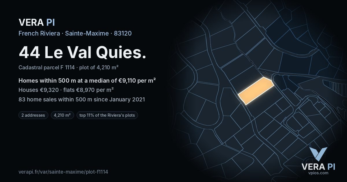 44 Le Val Quies, Sainte-Maxime at night – the plot lit, the parcels around coloured by the prices near them