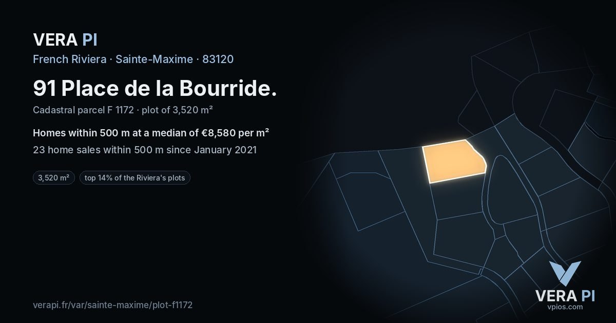 91 Place de la Bourride, Sainte-Maxime at night – the plot lit, the parcels around coloured by the prices near them