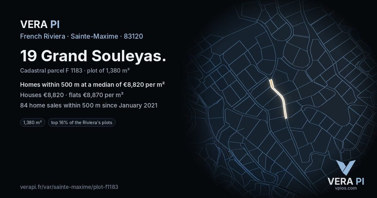 19 Grand Souleyas, Sainte-Maxime at night – the plot lit, the parcels around coloured by the prices near them