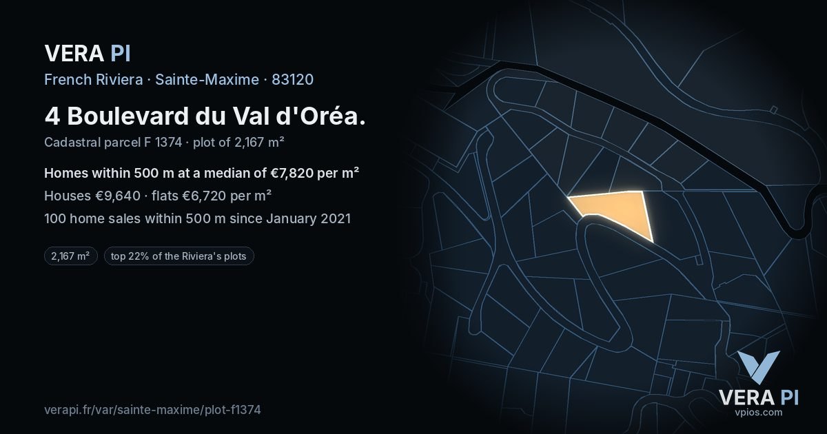 4 Boulevard du Val d'Oréa, Sainte-Maxime at night – the plot lit, the parcels around coloured by the prices near them