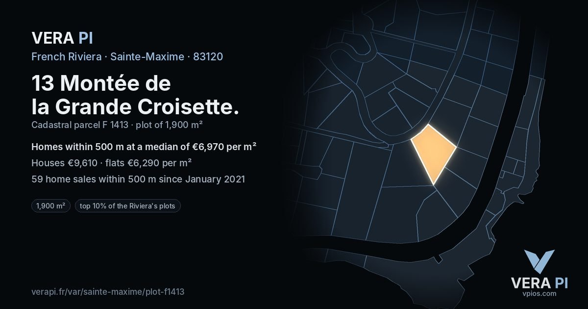 13 Montée de la Grande Croisette, Sainte-Maxime at night – the plot lit, the parcels around coloured by the prices near them
