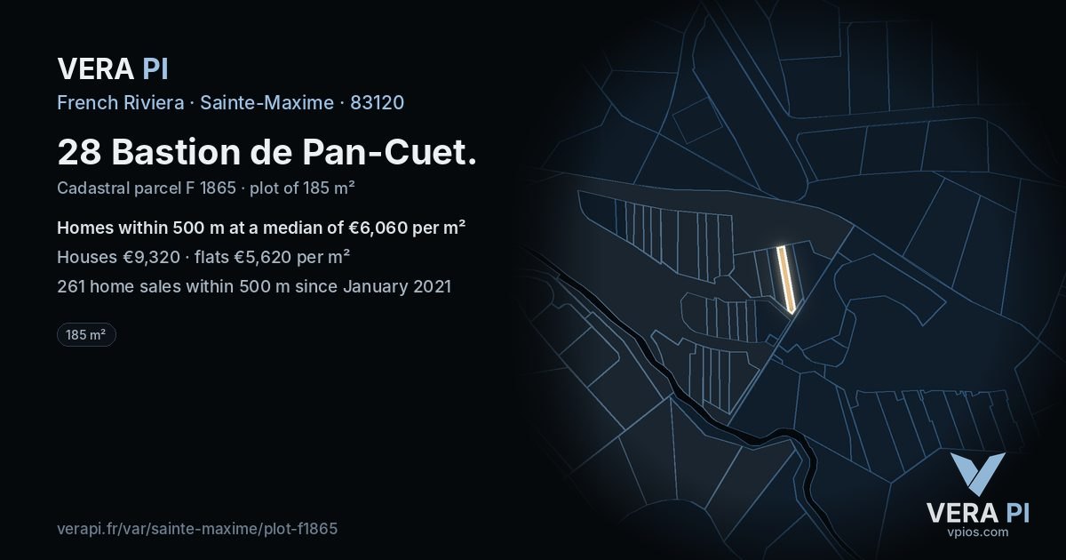 28 Bastion de Pan-Cuet, Sainte-Maxime at night – the plot lit, the parcels around coloured by the prices near them