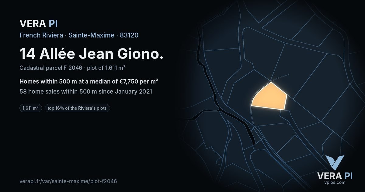 14 Allée Jean Giono, Sainte-Maxime at night – the plot lit, the parcels around coloured by the prices near them