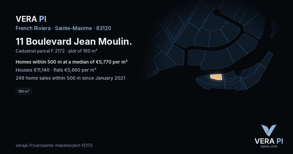 11 Boulevard Jean Moulin, Sainte-Maxime at night – the plot lit, the parcels around coloured by the prices near them