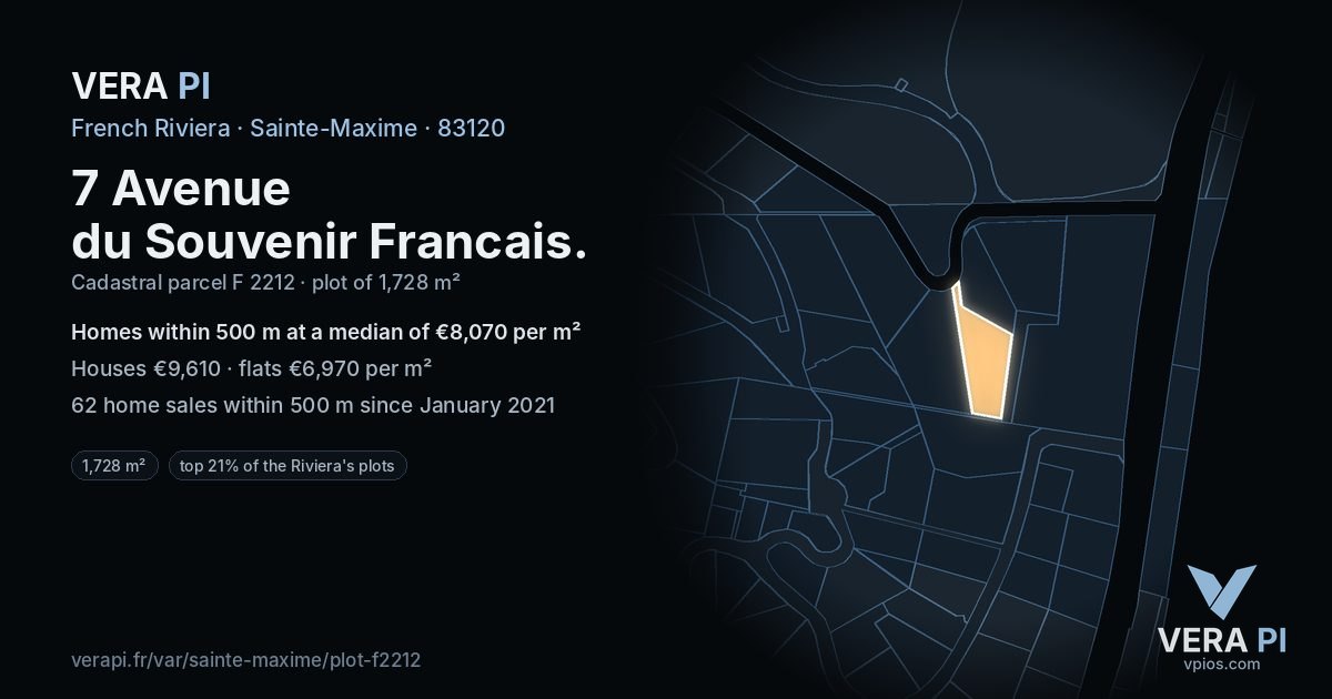 7 Avenue du Souvenir Francais, Sainte-Maxime at night – the plot lit, the parcels around coloured by the prices near them