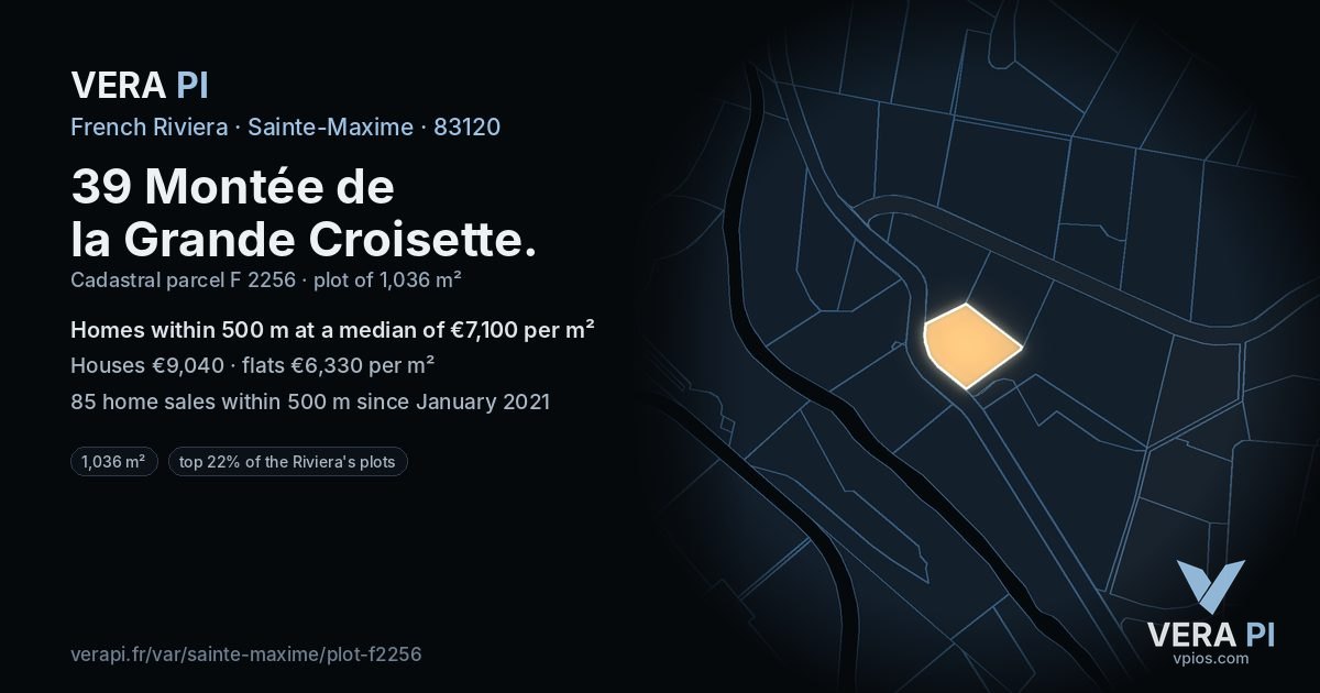 39 Montée de la Grande Croisette, Sainte-Maxime at night – the plot lit, the parcels around coloured by the prices near them