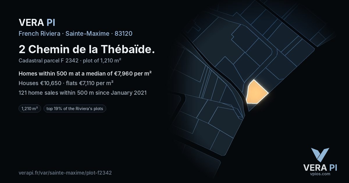 2 Chemin de la Thébaïde, Sainte-Maxime at night – the plot lit, the parcels around coloured by the prices near them