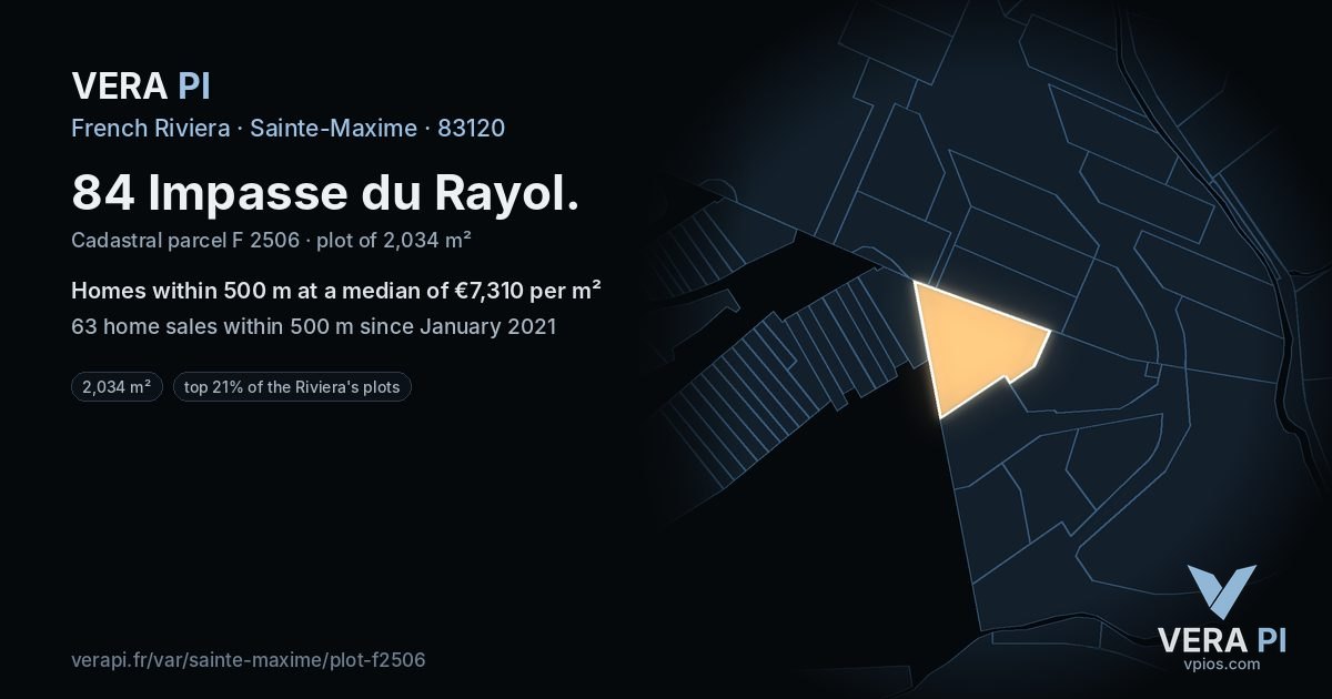 84 Impasse du Rayol, Sainte-Maxime at night – the plot lit, the parcels around coloured by the prices near them