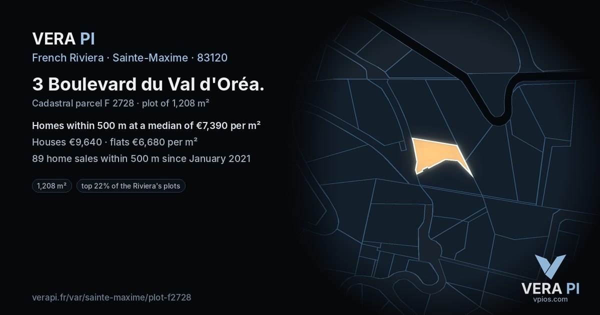 3 Boulevard du Val d'Oréa, Sainte-Maxime at night – the plot lit, the parcels around coloured by the prices near them