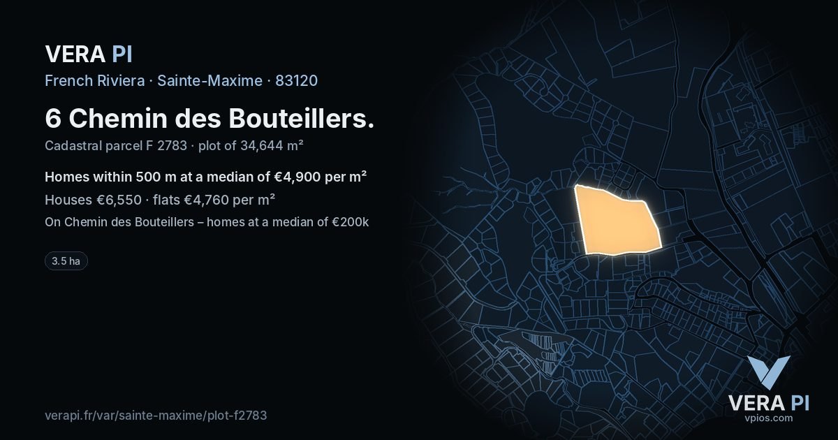 6 Chemin des Bouteillers, Sainte-Maxime at night – the plot lit, the parcels around coloured by the prices near them