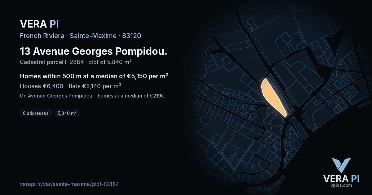13 Avenue Georges Pompidou, Sainte-Maxime at night – the plot lit, the parcels around coloured by the prices near them