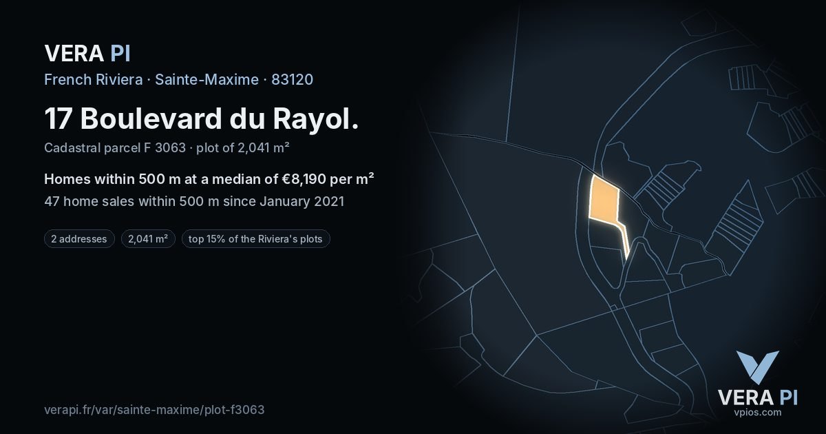 17 Boulevard du Rayol, Sainte-Maxime at night – the plot lit, the parcels around coloured by the prices near them