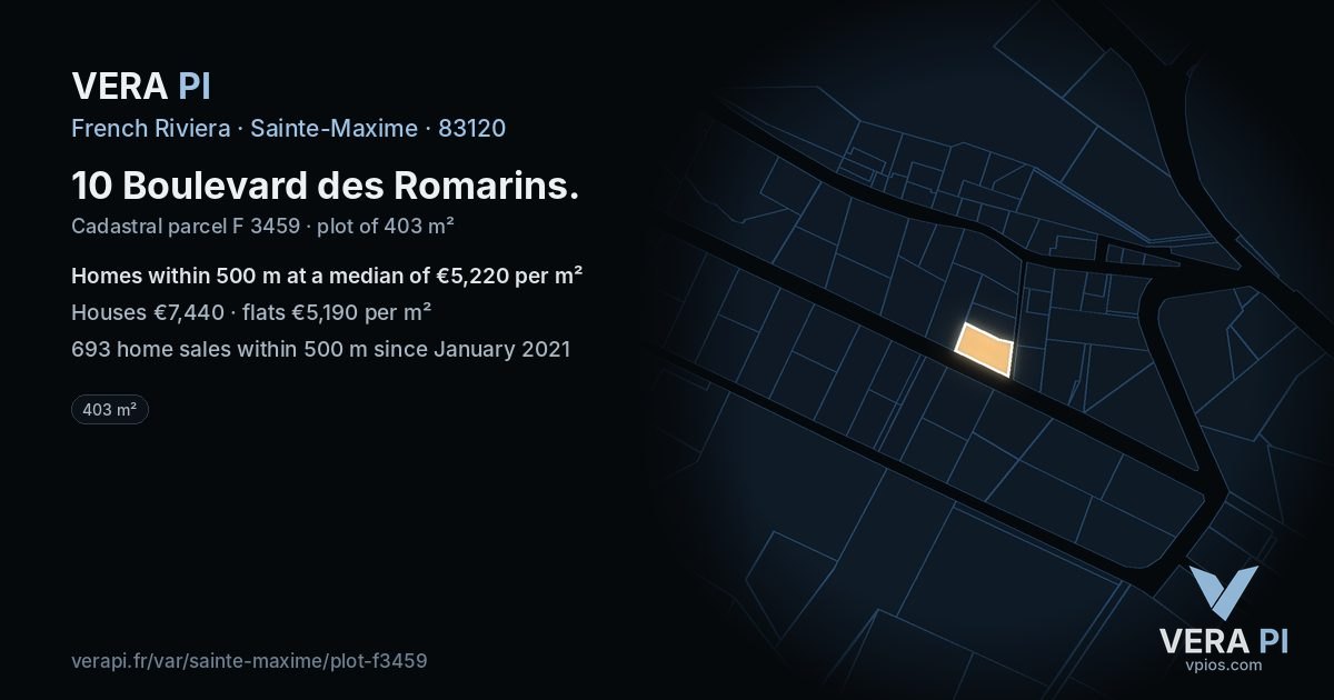 10 Boulevard des Romarins, Sainte-Maxime at night – the plot lit, the parcels around coloured by the prices near them