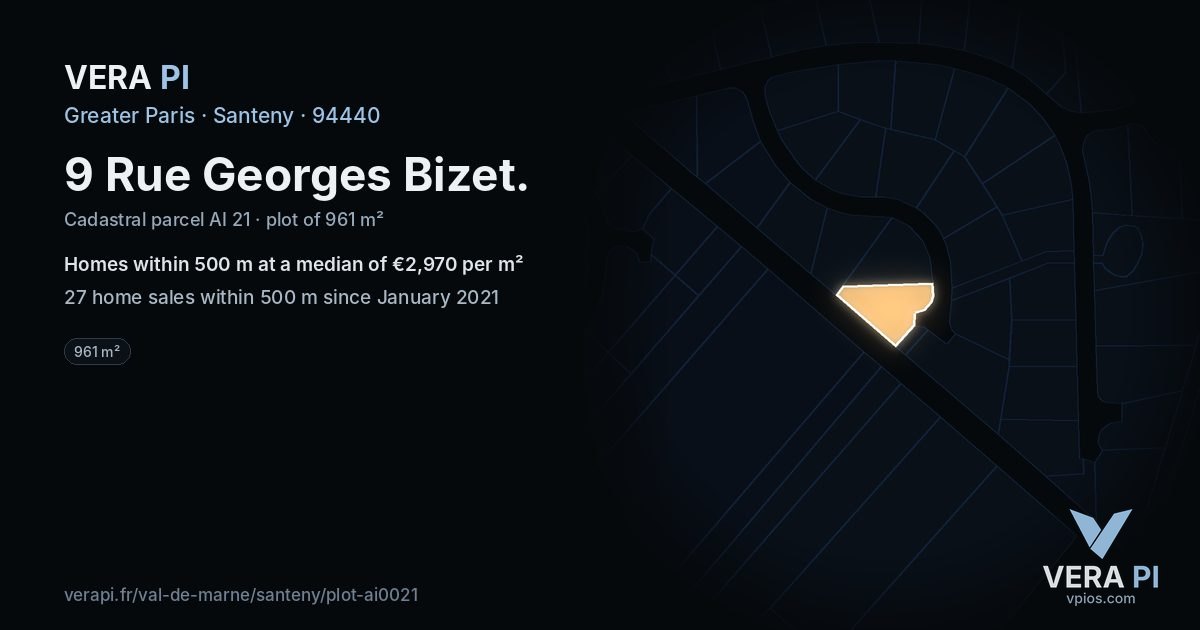 9 Rue Georges Bizet, Santeny at night – the plot lit, the parcels around coloured by the prices near them