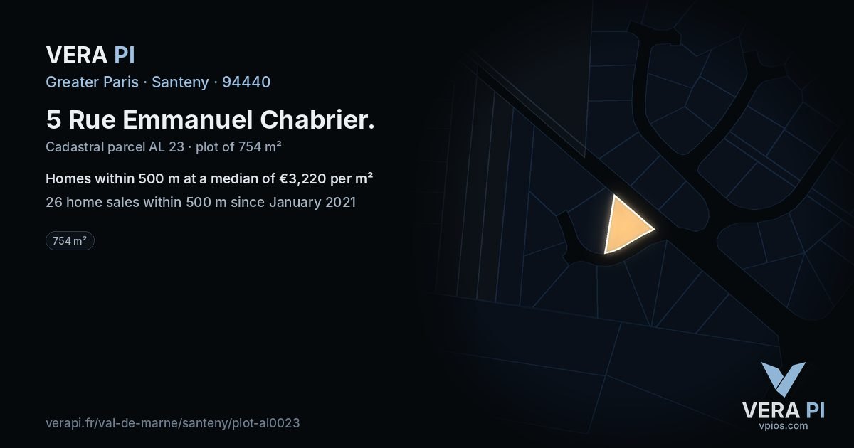 5 Rue Emmanuel Chabrier, Santeny at night – the plot lit, the parcels around coloured by the prices near them